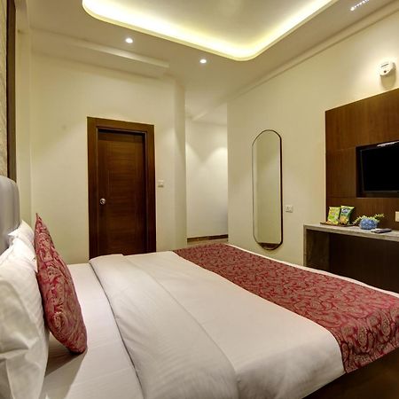 Hotel Kashish Plaza - 5 Mins From Metro Station Delhi  Exterior foto