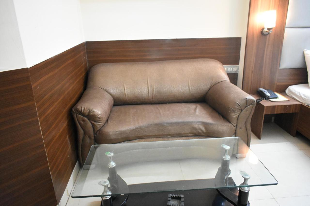 Hotel Kashish Plaza - 5 Mins From Metro Station Delhi  Exterior foto